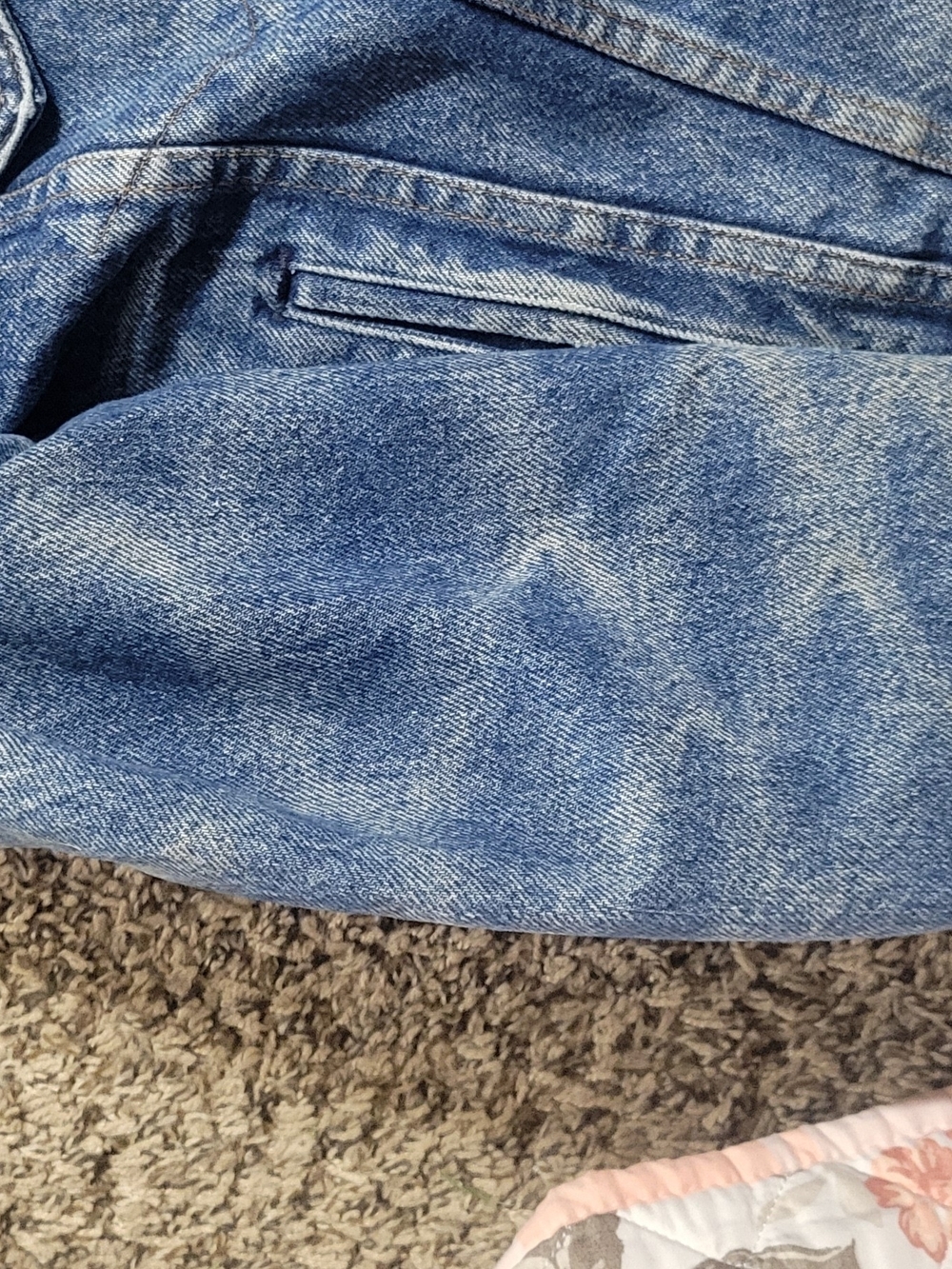 Vintage Levi's Blue Denim Jacket - Men's Classic Trucker Style - Picture 10 of 11